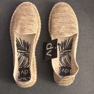 DV Slip On Woven Shoes